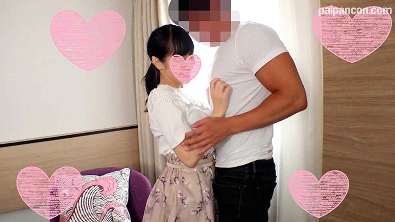 FC2-PPV-1550774 - ミニ系淫乱爆乳人妻と中出し不倫！卒業すぐセレブ婚した若妻は、焦らして膨らんだ巨大生チ●ポを生膣でシゴいて潮吹き絶頂！浮気精子をたっぷり搾り取る寝取られ痴女ビッチと個人撮影 thumbnail_1.jpg