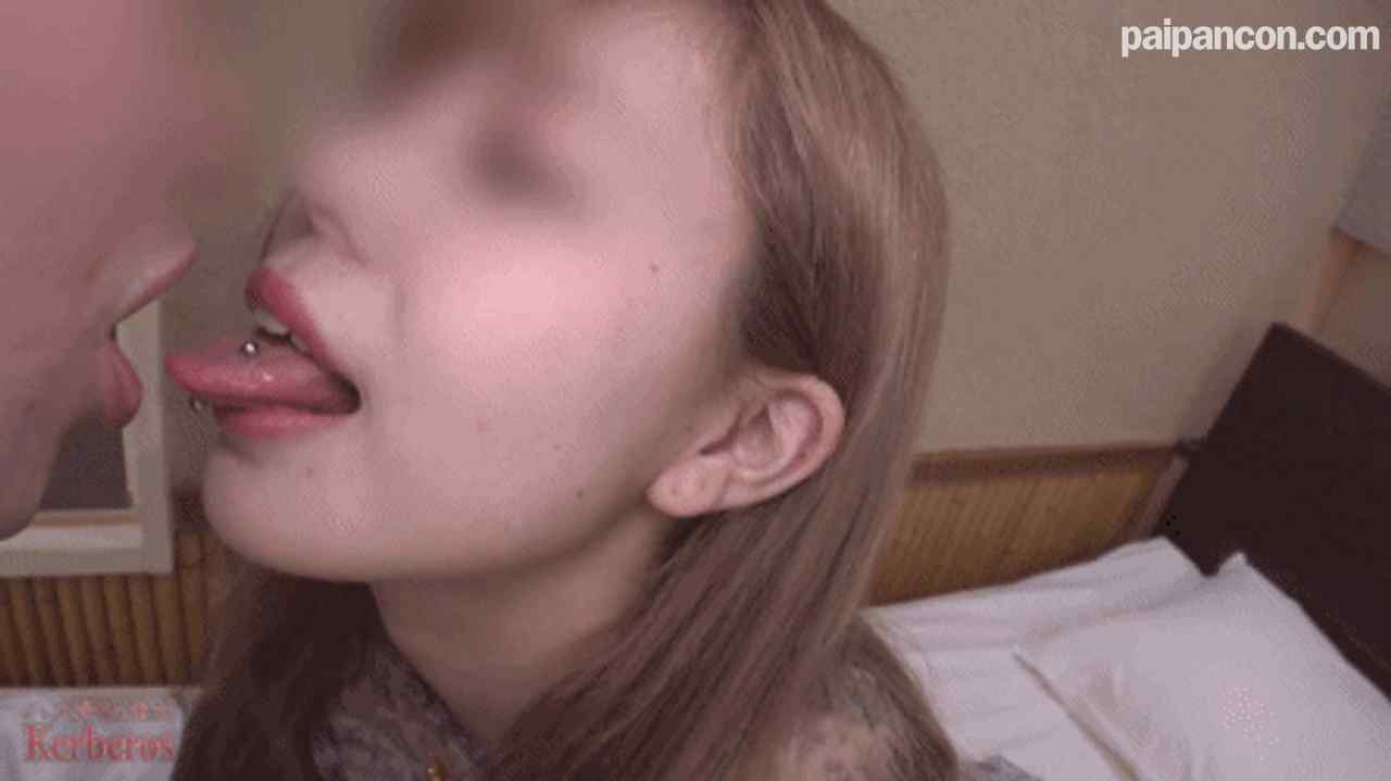 FC2-PPV-1608982 - 1本のおまけ動画あり【無修正ｘ個人撮影】ネカフェ在住風俗嬢からお呼び出し！仕事激減でサポと居候希望♪生挿入中に店長に電話と中出しで交渉成立！舌ピフェラはオマケでｗ【＃舌ピ】 thumbnail_0.jpg