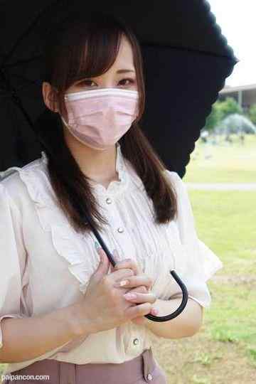 FC2-PPV-2048050 - 【無修正】ゆるふわ雰囲気のFカップ巨尻の女の子に寝バック騎乗位連続中出し