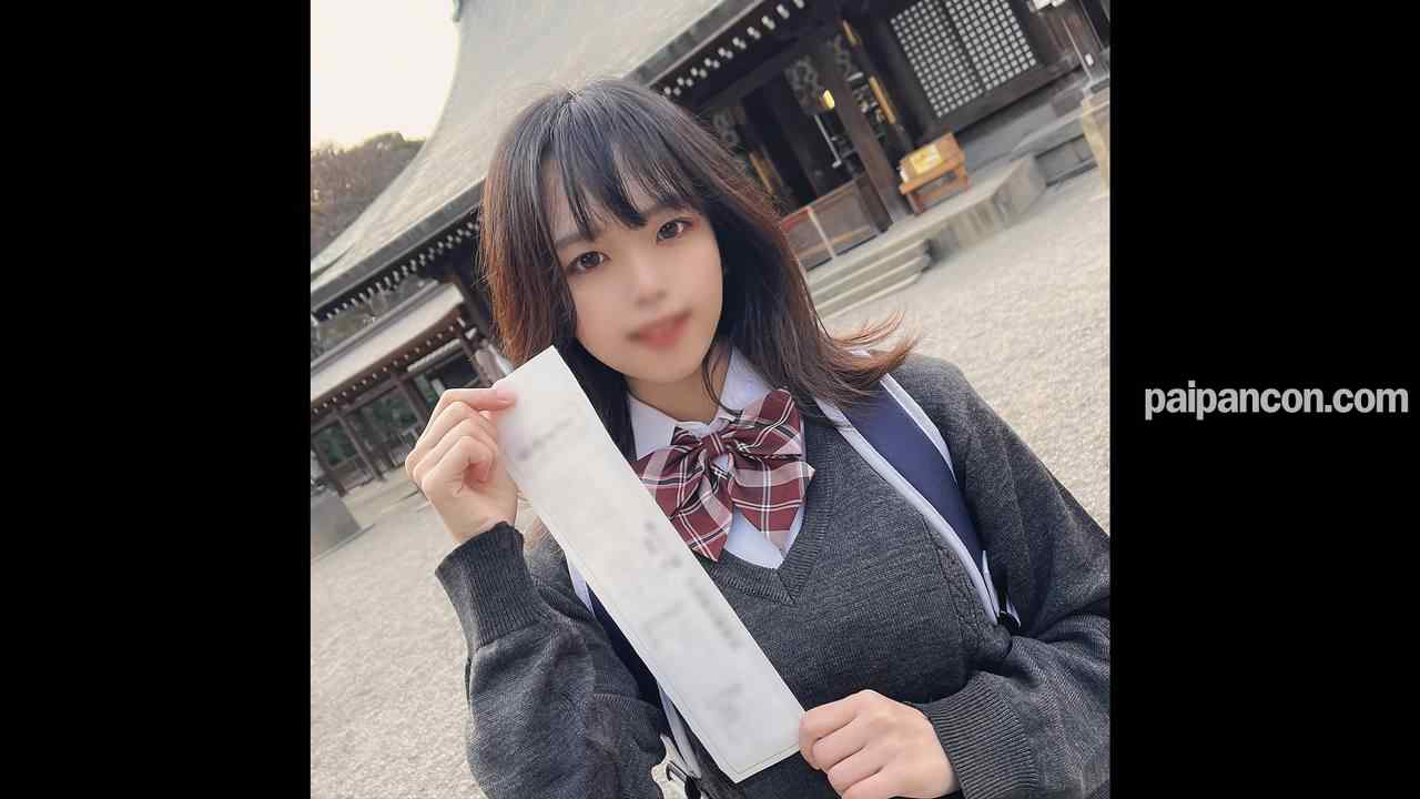 FC2-PPV-3269309 - 顔出し！！どこか寂しげで将来に不安を感じる思春期の可憐な女子◯生・・・禁断の関係に背徳感を感じながらもゴム無し連続膣内射精！！（後編） thumbnail_0.jpg