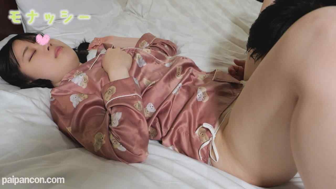 FC2-PPV-4462217 - 【パジャマ★モナシ】パジャマdeおじゃま♥黒髪ロングのJDみほちゃん（21）♥清楚系な見た目なのにセクシーな服装に長い指がエロい♥バックが気持ち良すぎてイキそうになった♥ thumbnail_4.jpg