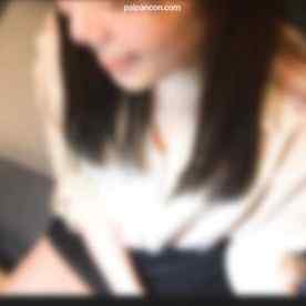 FC2-PPV-4760632 - ※21日まで90％OFF※【無修正】【素人個撮】オトナフェロモン薫るちっぱい歯科助手を３Pナマ賞味 cover.jpg