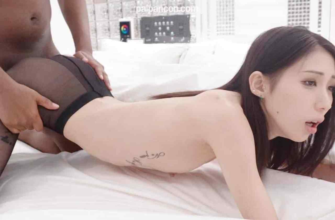 FC2-PPV-4792154 - 【元企画女優・衝撃復帰作 完結篇】黒人極太チ○ポを足コキ＆舌奉仕で徹底ご奉仕→激ピストン生ハメでイキ狂い中出し！ thumbnail_5.jpg