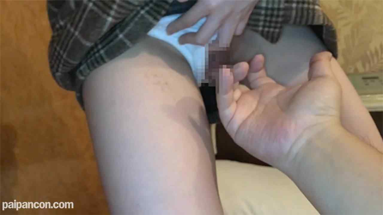 FC2-PPV-4793109 - 【先着30名500円オフ】りこ20歳_1・顔射インタビュー（13）。厳格な家に育った地味JDが夢のために大量生顔射される一部始終（055） thumbnail_7.jpg