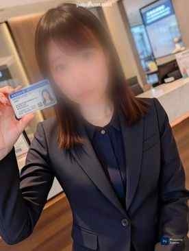 FC2-PPV-4807765 - 【数量限定】【完全シークレット版】【完全顔出し】【膣内スコープ】東〇プライム上場に受付嬢として勤務する未歩さんの裏事情「普段は清楚を装っていますが、これが本当の私です」 cover.jpg