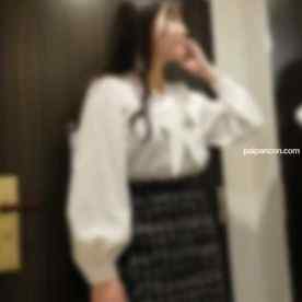 FC2-PPV-4823898 - 普段は地味で真面目な男性経験も少ない公〇員。恥ずかしそうにしていたけど、感じることは我慢できない！そんな純粋な公◯員にいやらしいパンストを履かせながら中出し氏を決める！！！ cover.jpg