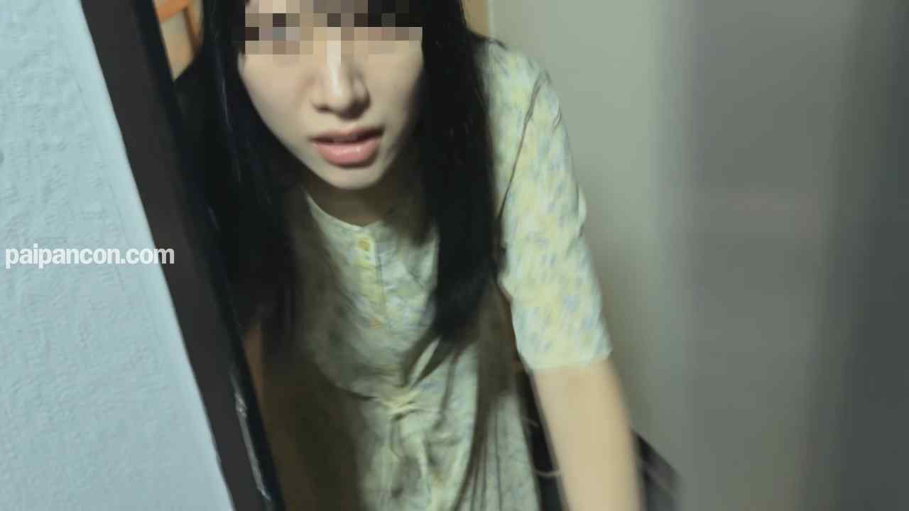 FC2-PPV-4973905 - 【個撮】大量潮吹き奥さん。旦那の横で驚くほど大きな乳首をボッキさせビッショビショ。声を抑え耐える姿に大興奮。 thumbnail_0.jpg